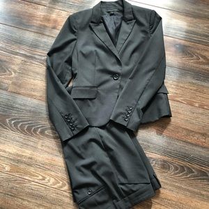 SOLD: Classic women’s suit